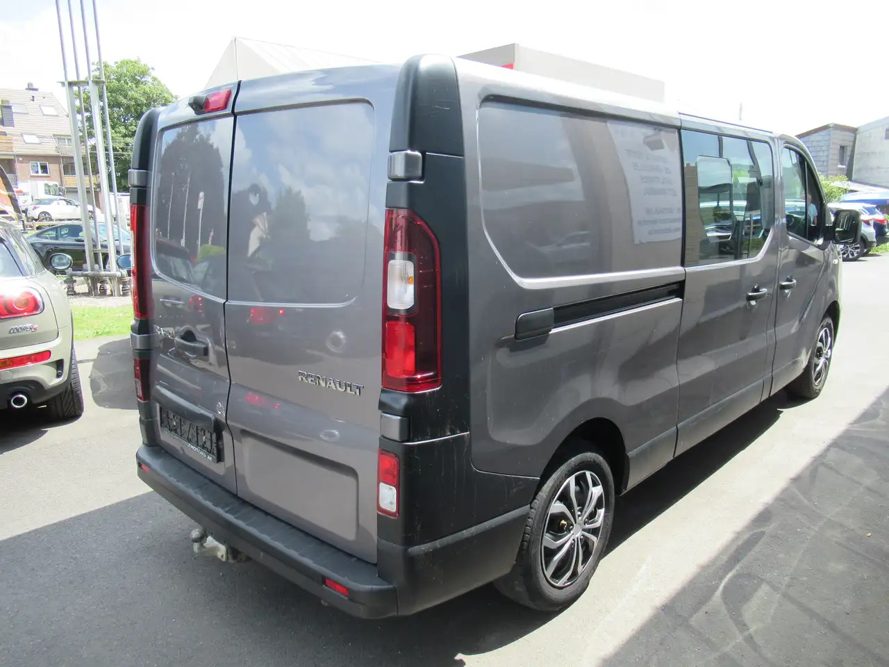 Renault Trafic L2 DBLE CAB NAVI CLIM 14000€+TVA/BTW - Furgón, Furgoneta combi: foto 2 Renault Trafic L2 DBLE CAB NAVI CLIM 14000€+TVA/BTW - Furgón, Furgoneta combi: foto 2