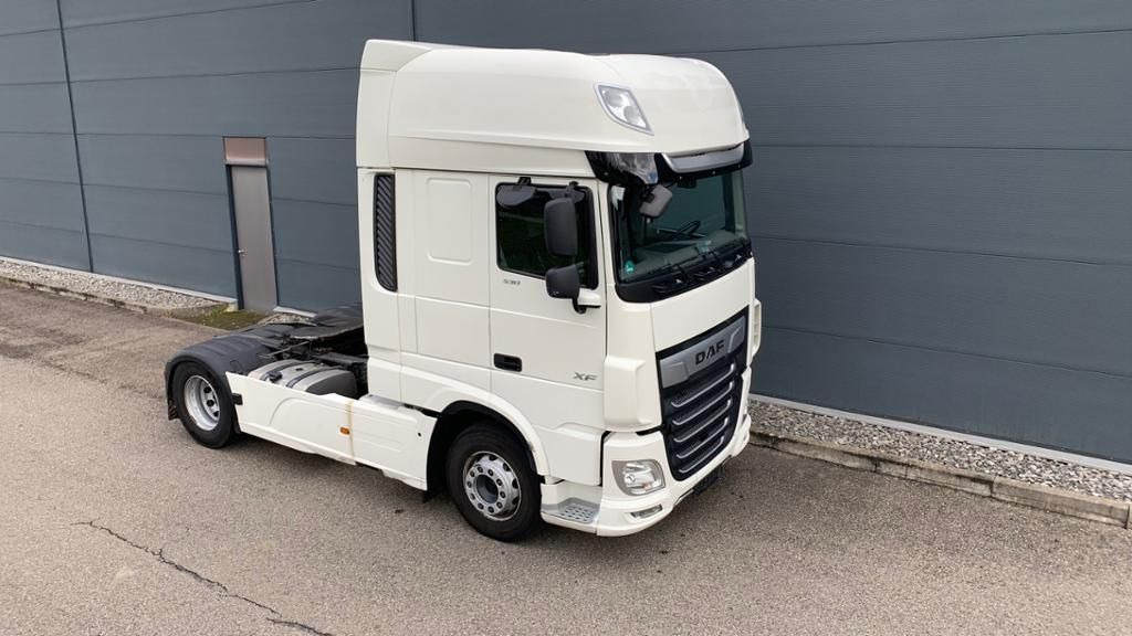 DAF XF 530 FT AUT LED LM SpurH SpurW - Cabeza tractora: foto 1 DAF XF 530 FT AUT LED LM SpurH SpurW - Cabeza tractora: foto 1