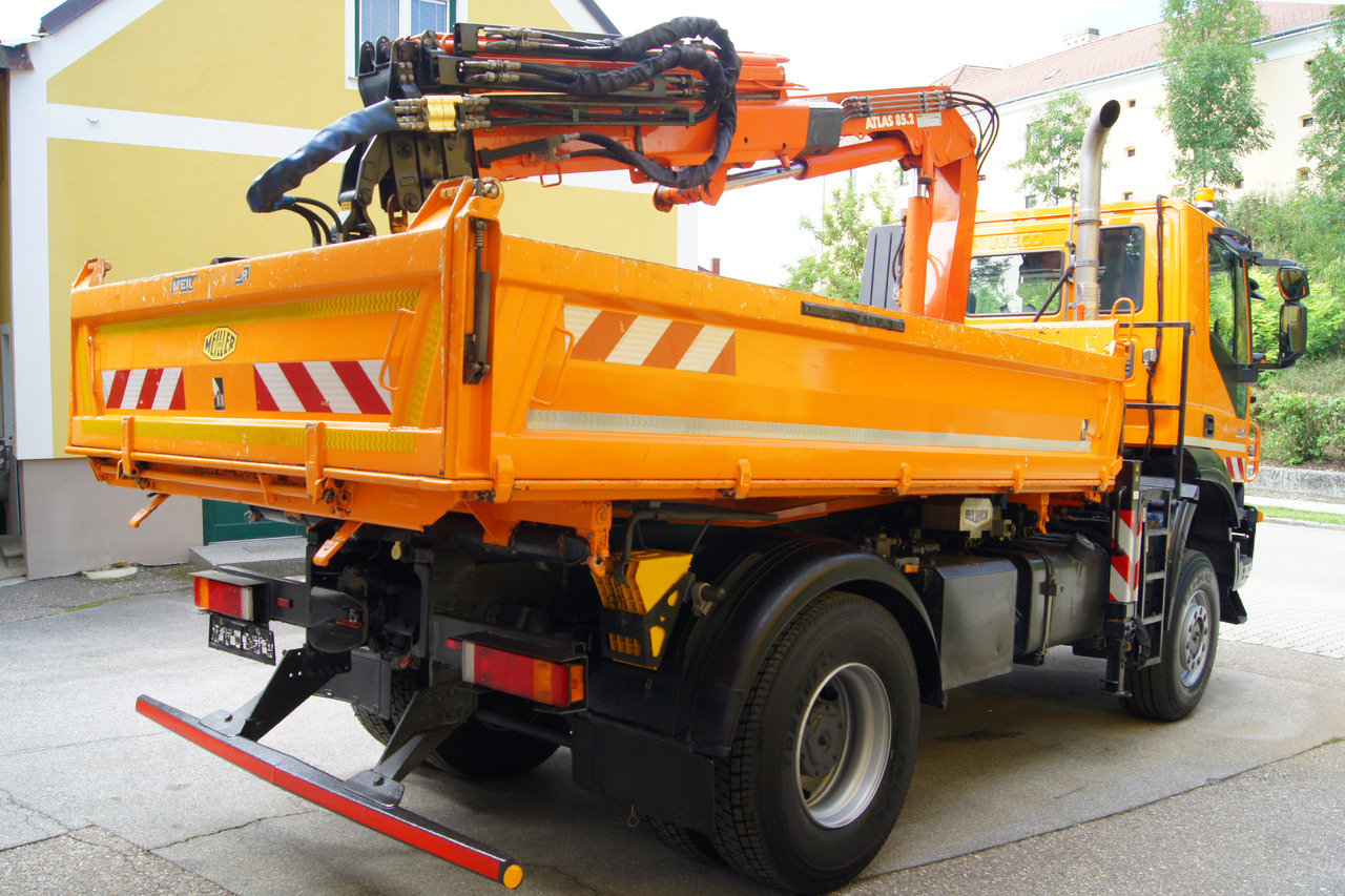 IVECO 190T33 Trakker 4x4/ATLAS 85.2/Euro5/Winterdienst/Streuer - Camión volquete: foto 5 IVECO 190T33 Trakker 4x4/ATLAS 85.2/Euro5/Winterdienst/Streuer - Camión volquete: foto 5