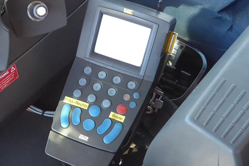 KÜPPER-WEISSER /GMEINER/BUCHER Feuchtsalzstreuer Salzstreuer Streuer auf Abrollgestell - Camión multibasculante: foto 4 KÜPPER-WEISSER /GMEINER/BUCHER Feuchtsalzstreuer Salzstreuer Streuer auf Abrollgestell - Camión multibasculante: foto 4