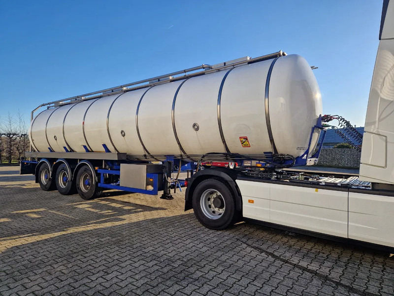 Dijkstra 34000 liter tankoplegger met Vogelsang pomp (MET NIEUWE APK !!) - Semirremolque cisterna: foto 5 Dijkstra 34000 liter tankoplegger met Vogelsang pomp (MET NIEUWE APK !!) - Semirremolque cisterna: foto 5