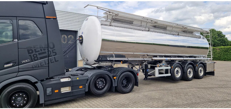 Magyar 32000 liter levensmiddelen tankoplegger NEW/NIEUW/NEU - Semirremolque cisterna: foto 1 Magyar 32000 liter levensmiddelen tankoplegger NEW/NIEUW/NEU - Semirremolque cisterna: foto 1