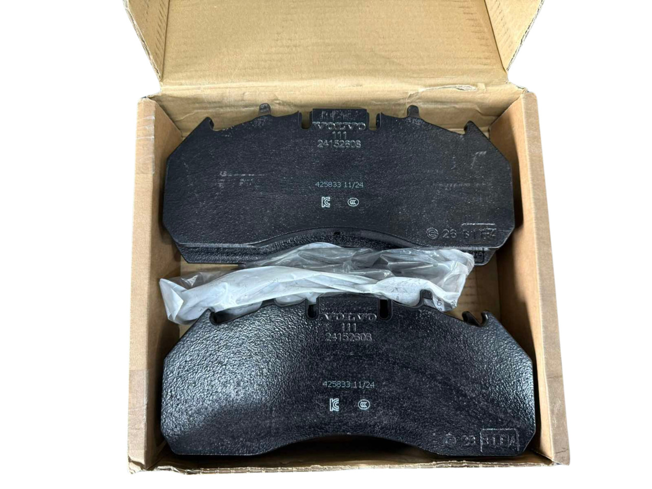 VOLVO BRAKE PADS 24204886 - Pastillas de freno para Camión: foto 2 VOLVO BRAKE PADS 24204886 - Pastillas de freno para Camión: foto 2