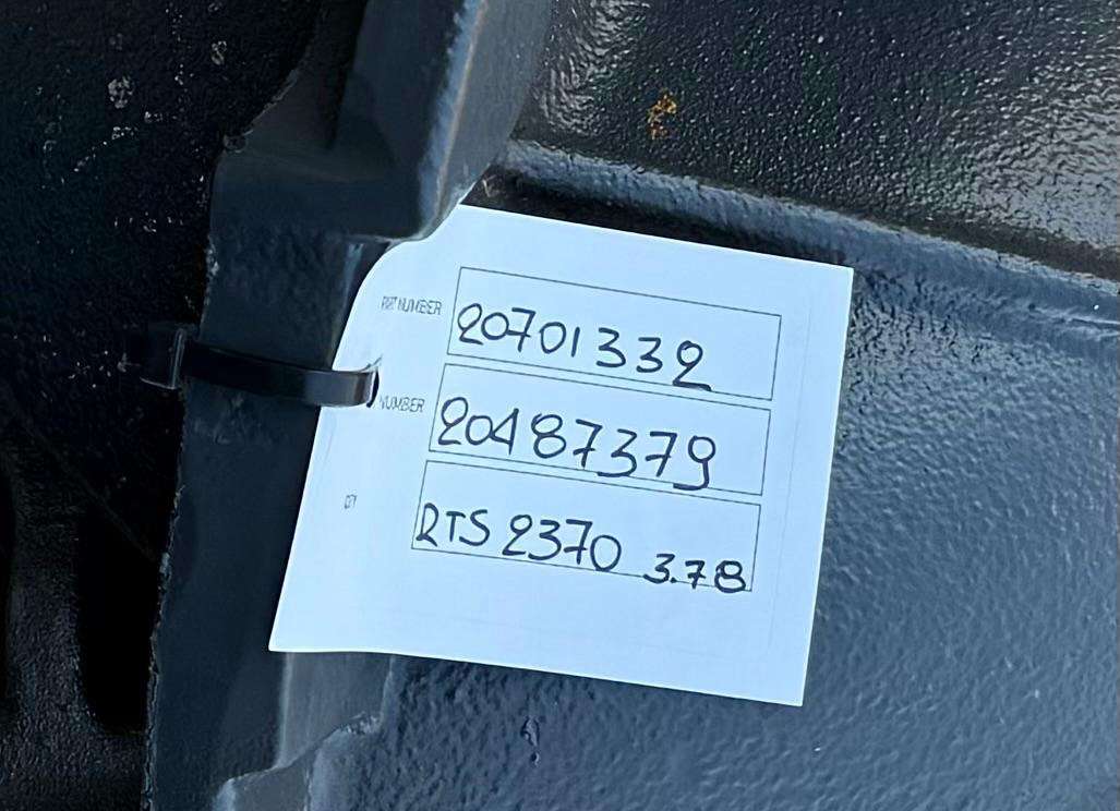 VOLVO Differential Groups 20701332 / 20487379 - Eje y piezas para Camión: foto 5 VOLVO Differential Groups 20701332 / 20487379 - Eje y piezas para Camión: foto 5