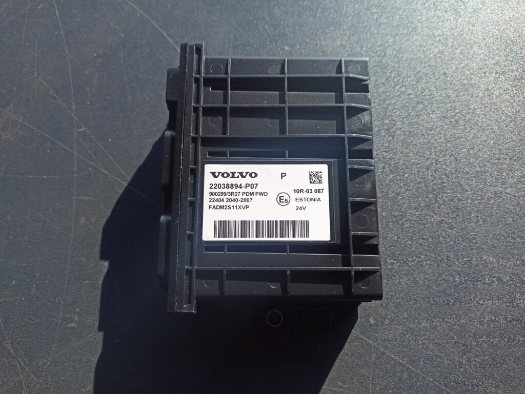 VOLVO PDM CONTROL UNIT 22038894 - Unidad de control para Camión: foto 2 VOLVO PDM CONTROL UNIT 22038894 - Unidad de control para Camión: foto 2