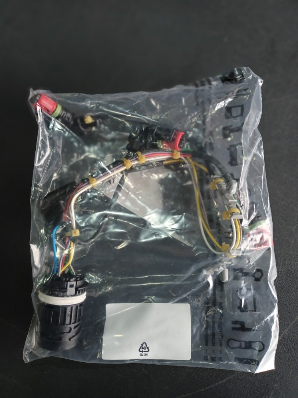 VOLVO WIRING HARNESS - 22734348 - Cables/ Alambres para Camión: foto 1 VOLVO WIRING HARNESS - 22734348 - Cables/ Alambres para Camión: foto 1