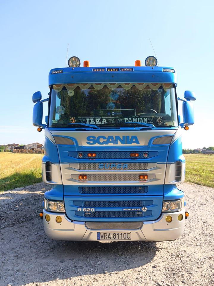 SCANIA R620 V8 - Camión forestal, Camión grúa: foto 1 SCANIA R620 V8 - Camión forestal, Camión grúa: foto 1