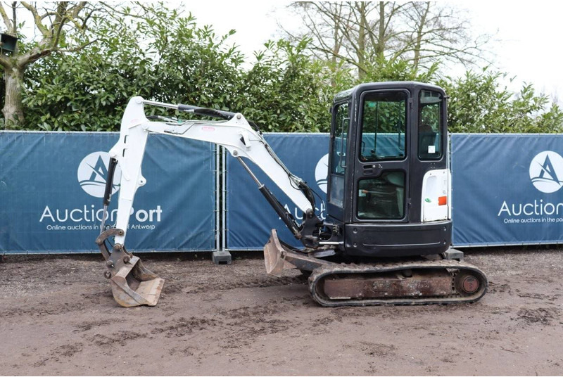 Bobcat E26 - Excavadora de cadenas: foto 1 Bobcat E26 - Excavadora de cadenas: foto 1