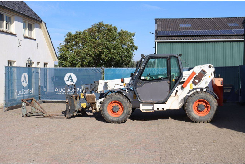 Bobcat T35120SL - Manipulador telescópico: foto 2 Bobcat T35120SL - Manipulador telescópico: foto 2