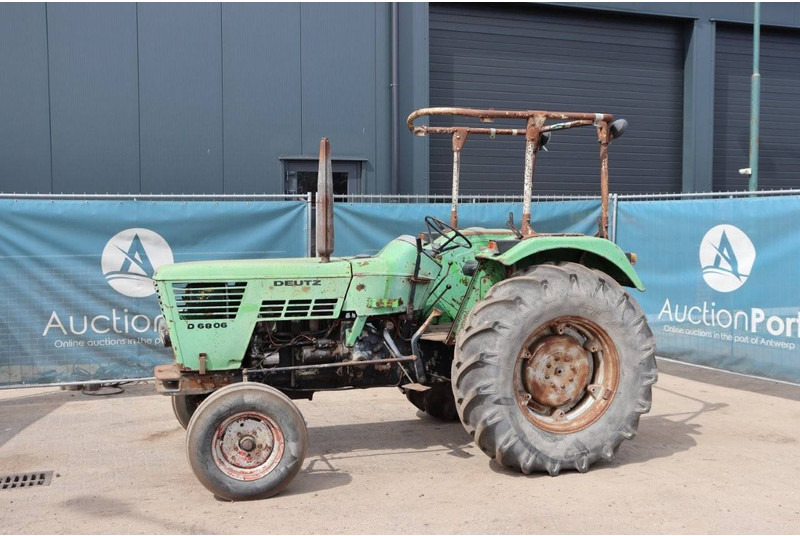 Deutz D6806 - Tractor: foto 1 Deutz D6806 - Tractor: foto 1