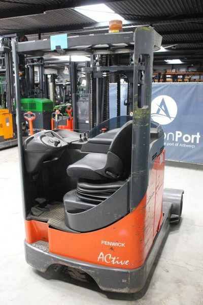Fenwick-Linde R20G-03 - Retráctil: foto 5 Fenwick-Linde R20G-03 - Retráctil: foto 5