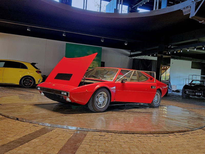 Ferrari DINO 308 GT4 - Sedan: foto 4 Ferrari DINO 308 GT4 - Sedan: foto 4
