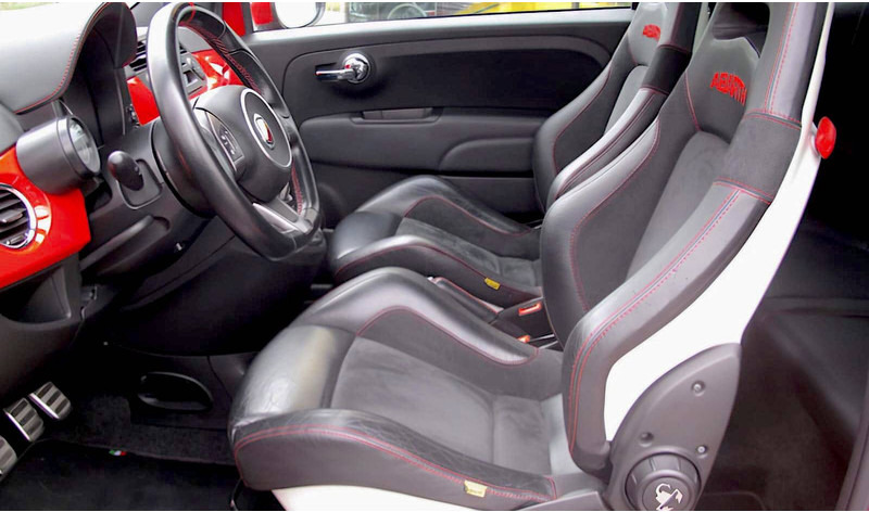 Fiat 500 Abarth Tributo Ferrari (limited 142/200) - Coche: foto 4 Fiat 500 Abarth Tributo Ferrari (limited 142/200) - Coche: foto 4
