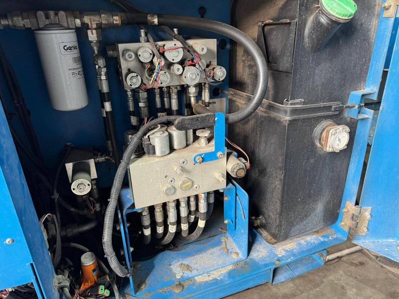 Plataforma de tijeras Genie GS-4069: foto 6