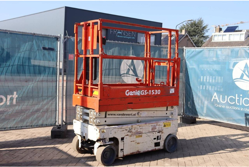 Plataforma de tijeras Genie GS1530: foto 8
