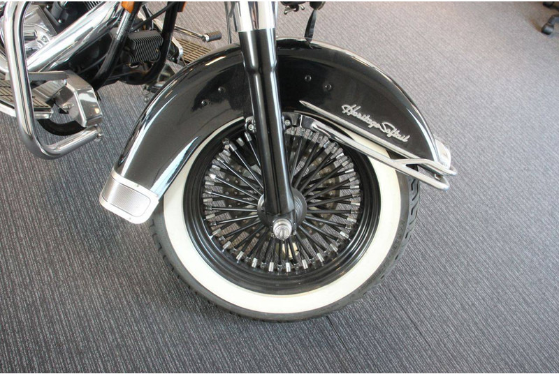 Motocicleta Harley-Davidson Heritage Softail: foto 11