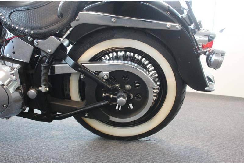 Motocicleta Harley-Davidson Heritage Softail: foto 16