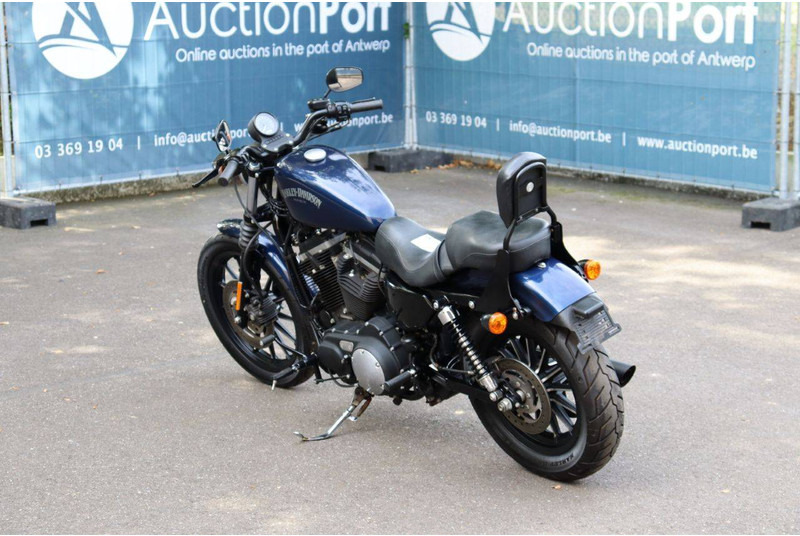 Harley-Davidson Sportster XL883 Iron - Motocicleta: foto 4 Harley-Davidson Sportster XL883 Iron - Motocicleta: foto 4