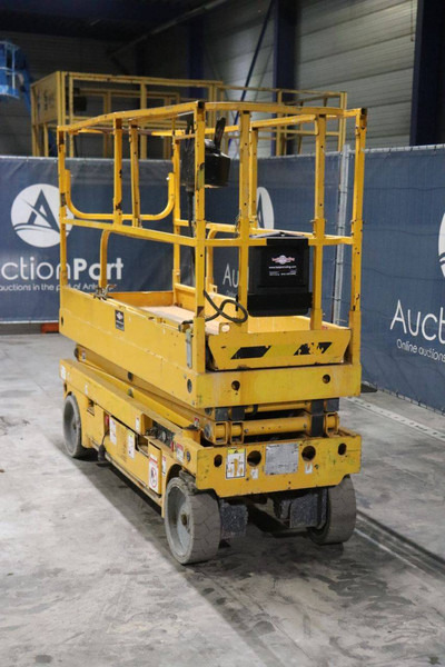 Haulotte COMPACT 8 - Plataforma de tijeras: foto 4 Haulotte COMPACT 8 - Plataforma de tijeras: foto 4