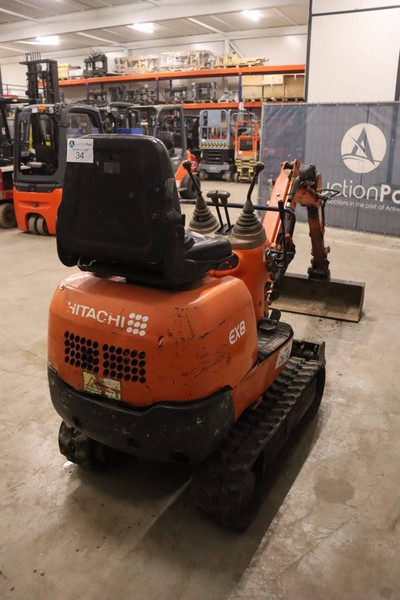 Hitachi EX8-2B - Miniexcavadora: foto 5 Hitachi EX8-2B - Miniexcavadora: foto 5