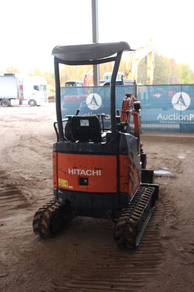 Hitachi ZX17U-2 - Miniexcavadora: foto 5 Hitachi ZX17U-2 - Miniexcavadora: foto 5