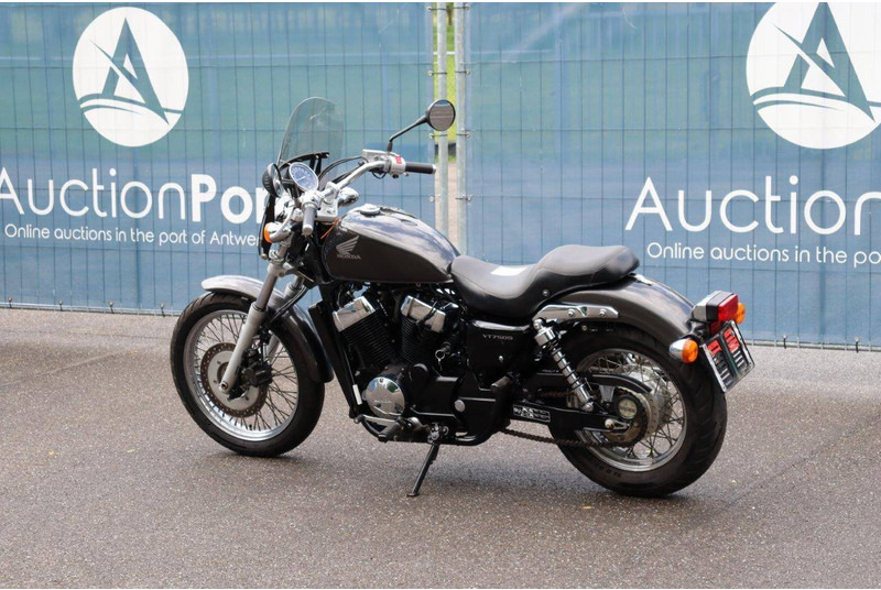 Honda VT750 - Motocicleta: foto 3 Honda VT750 - Motocicleta: foto 3
