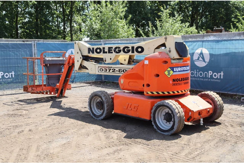 JLG E450AJ - Plataforma articulada: foto 4 JLG E450AJ - Plataforma articulada: foto 4