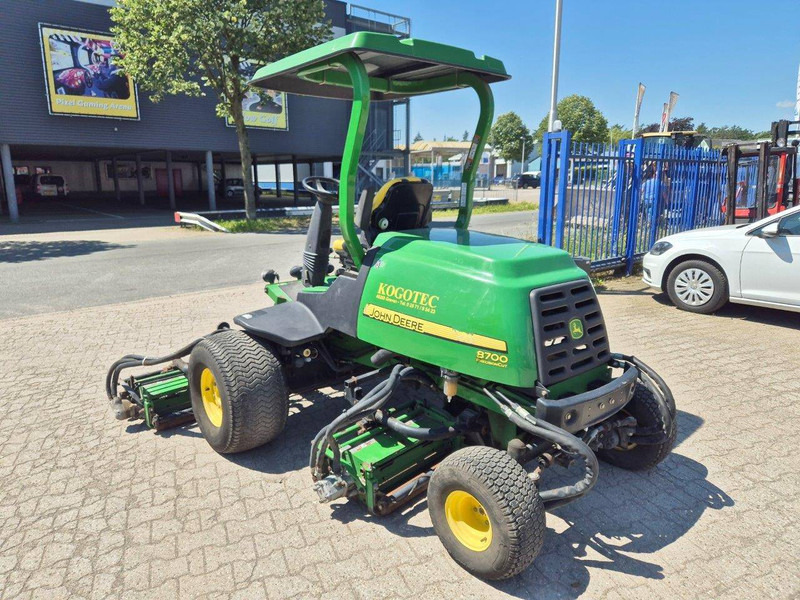 John Deere 8700 PC FM - Cortacésped: foto 5 John Deere 8700 PC FM - Cortacésped: foto 5