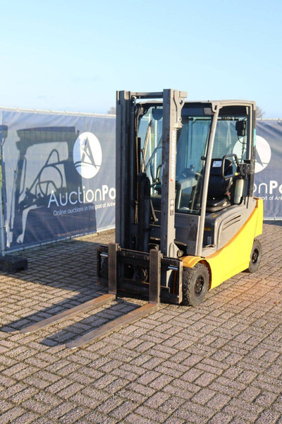 Carretilla elevadora eléctrica Jungheinrich EFG 316: foto 9