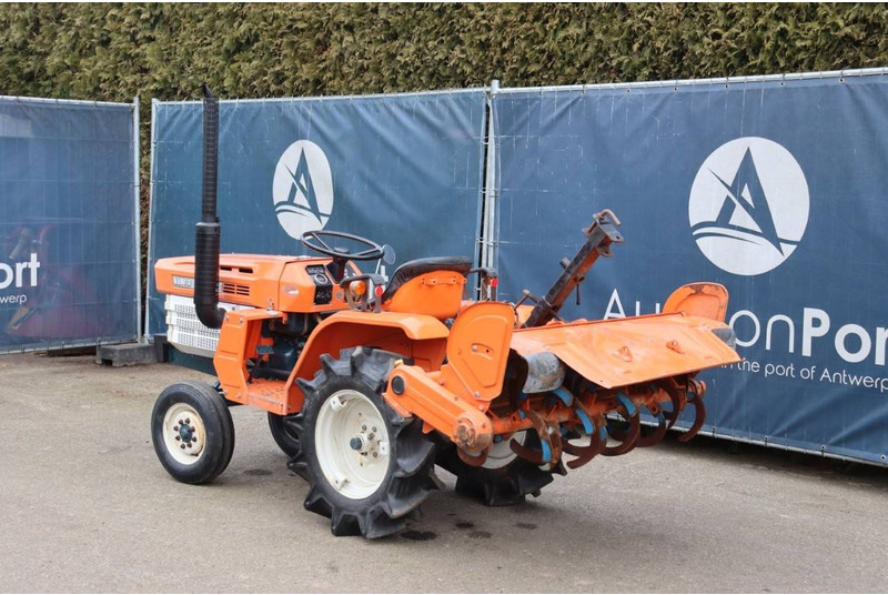 Kubota B1400 - Tractor: foto 3 Kubota B1400 - Tractor: foto 3