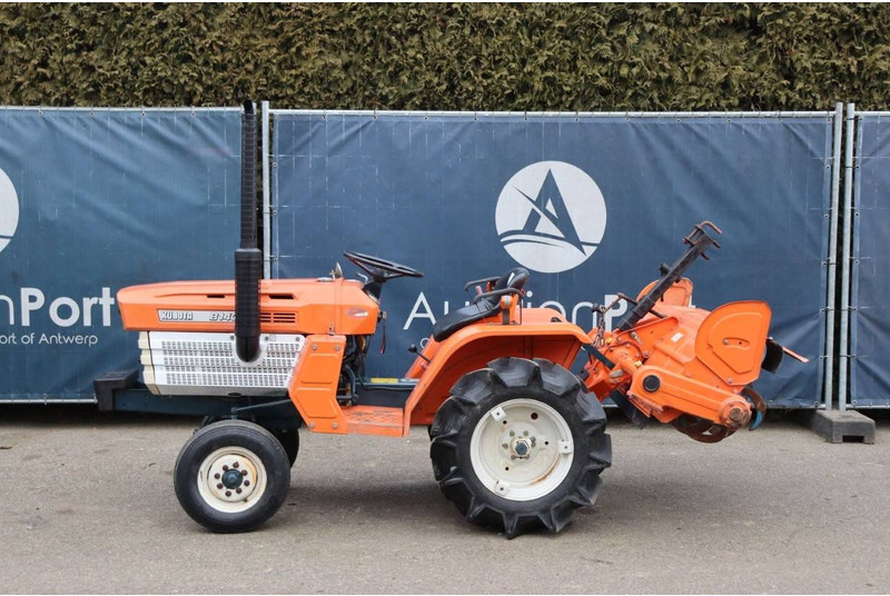Kubota B1400 - Tractor: foto 2 Kubota B1400 - Tractor: foto 2