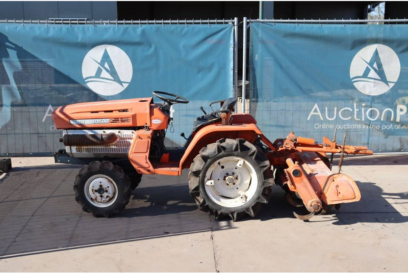 Kubota B1500DT - Tractor: foto 2 Kubota B1500DT - Tractor: foto 2