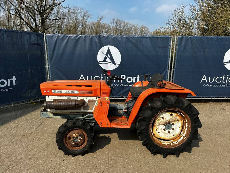 Kubota B1600E - Tractor: foto 1 Kubota B1600E - Tractor: foto 1