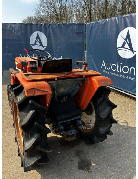 Kubota B1600E - Tractor: foto 2 Kubota B1600E - Tractor: foto 2