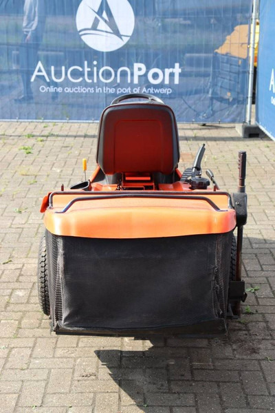 Kubota GR1600EC - Cortacésped: foto 5 Kubota GR1600EC - Cortacésped: foto 5