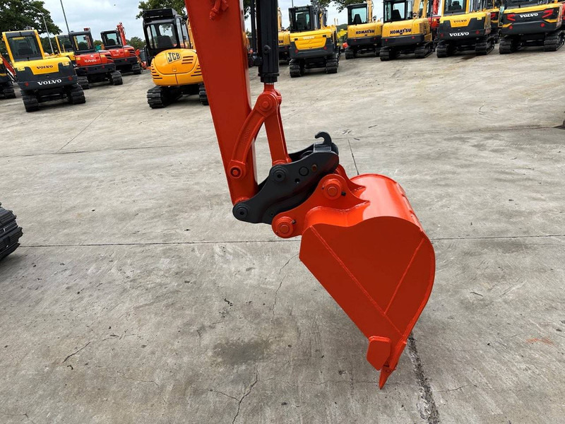 Excavadora de cadenas Kubota KX165-5: foto 11