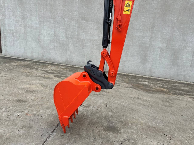 Excavadora de cadenas Kubota KX165-5: foto 8