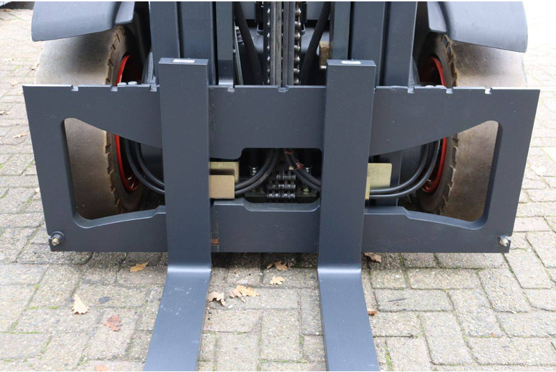 Carretilla elevadora de gas Linde H40T-02: foto 12