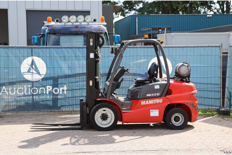 Manitou MI 35 G - Carretilla elevadora de gas: foto 1 Manitou MI 35 G - Carretilla elevadora de gas: foto 1