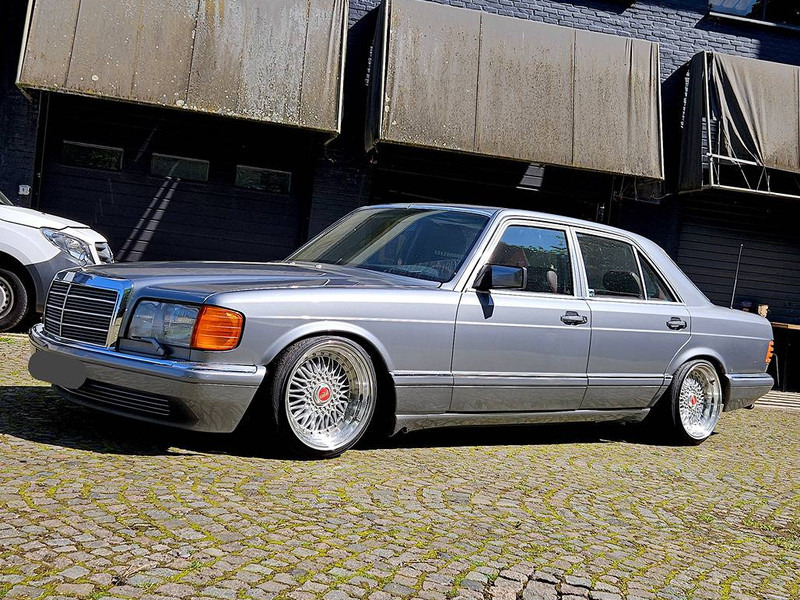 Mercedes-Benz 300-serie 300 SE Lowrider - Sedan: foto 1 Mercedes-Benz 300-serie 300 SE Lowrider - Sedan: foto 1