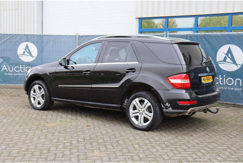 Mercedes-Benz M-Klasse ML 350 CDI 4MATIC - Sedan: foto 3 Mercedes-Benz M-Klasse ML 350 CDI 4MATIC - Sedan: foto 3