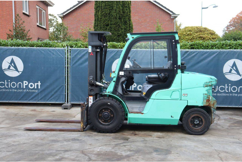 Mitsubishi FD45NT - Carretilla elevadora diésel: foto 2 Mitsubishi FD45NT - Carretilla elevadora diésel: foto 2