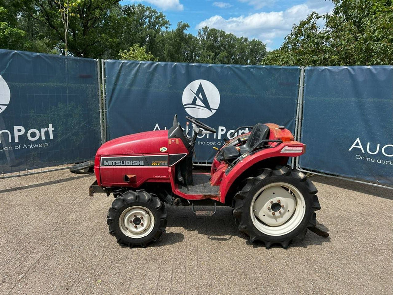 Mitsubishi MT165 - Tractor: foto 1 Mitsubishi MT165 - Tractor: foto 1