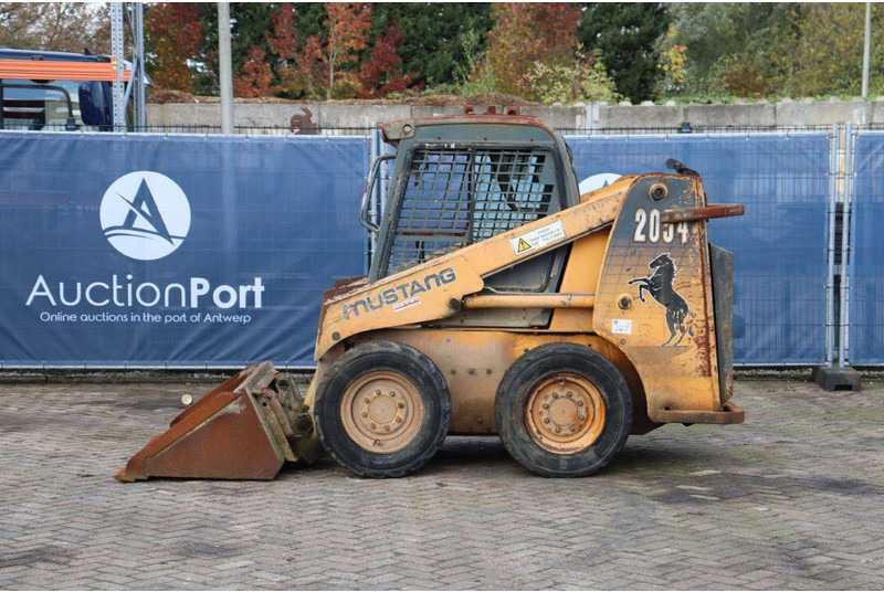 Mustang 2054 - Cargadora de ruedas: foto 2 Mustang 2054 - Cargadora de ruedas: foto 2