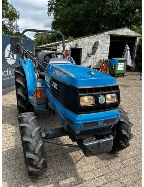 New Holland 2200 - Tractor: foto 5 New Holland 2200 - Tractor: foto 5