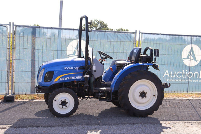 New Holland BOOMER 35 - Tractor: foto 1 New Holland BOOMER 35 - Tractor: foto 1