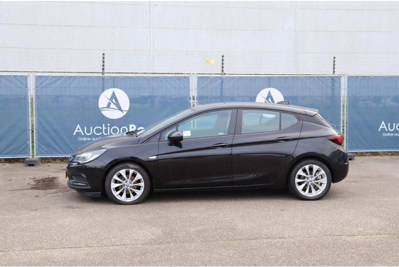 Opel Astra - Sedan: foto 1 Opel Astra - Sedan: foto 1