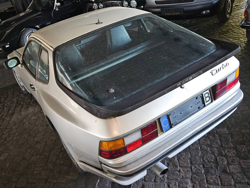 Porsche 944 Turbo - Sedan: foto 2 Porsche 944 Turbo - Sedan: foto 2