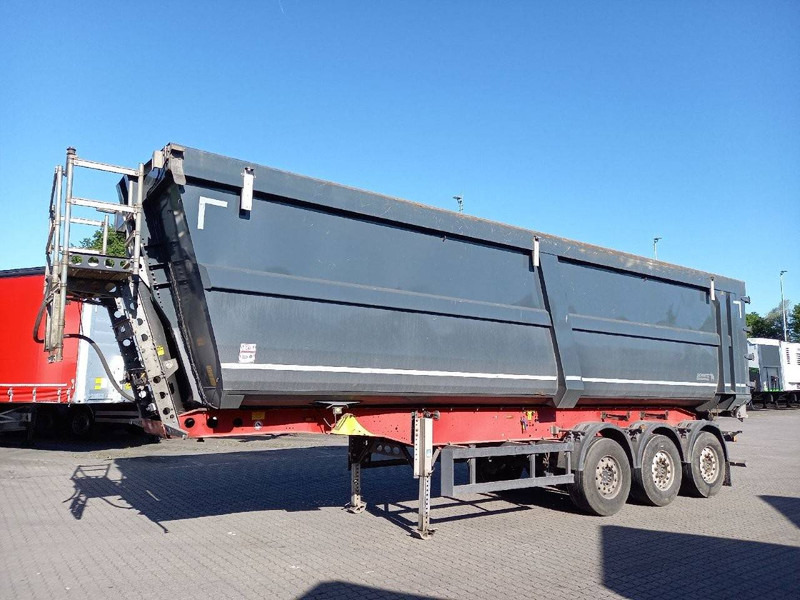 Schmitz Cargobull Auflieger Kipper Stahlrundmulde - Semirremolque plataforma/ Caja abierta: foto 1 Schmitz Cargobull Auflieger Kipper Stahlrundmulde - Semirremolque plataforma/ Caja abierta: foto 1