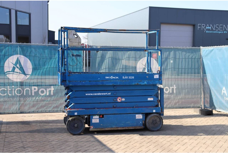 Skyjack SJIII 3226 - Plataforma de tijeras: foto 1 Skyjack SJIII 3226 - Plataforma de tijeras: foto 1